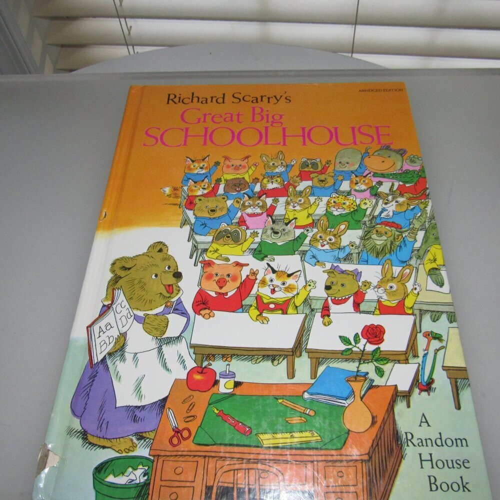 Richard Scarry’s Great Big Schoolhouse Abridged Edition Hardcover Children Book
